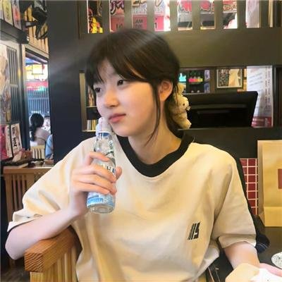 欲海女王蜂 在线观看封面